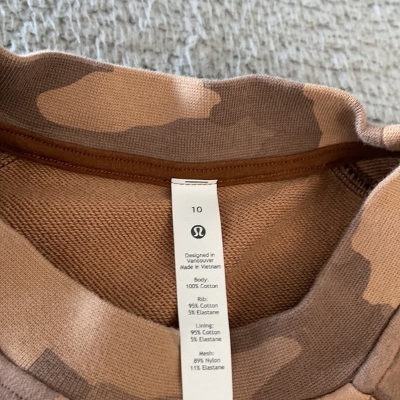 Lululemon Camouflage Sweatshirt - Picture 5 of 9